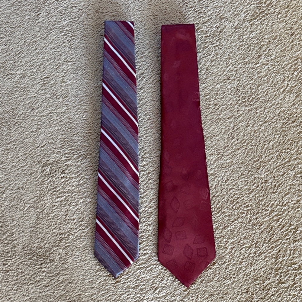 Men's Burgundy Striped & Solid Pattern Tie Set